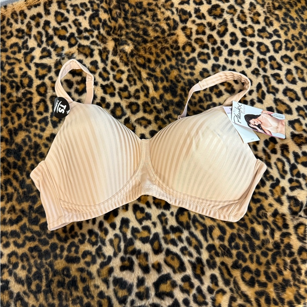 Playtex wireless Nude Striped Bra 4707